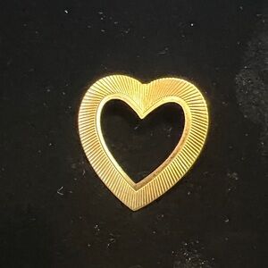 Vintage Radiant Gold tone  Heart Pendant